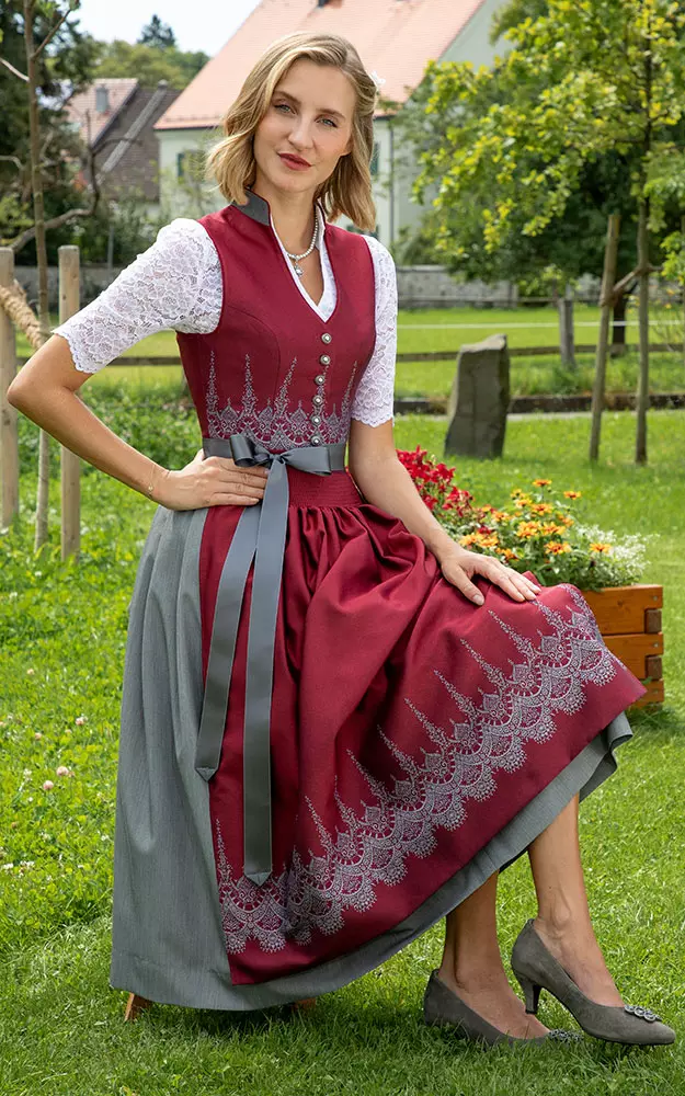 Blusendirndl Hirschtal, mit Schürze